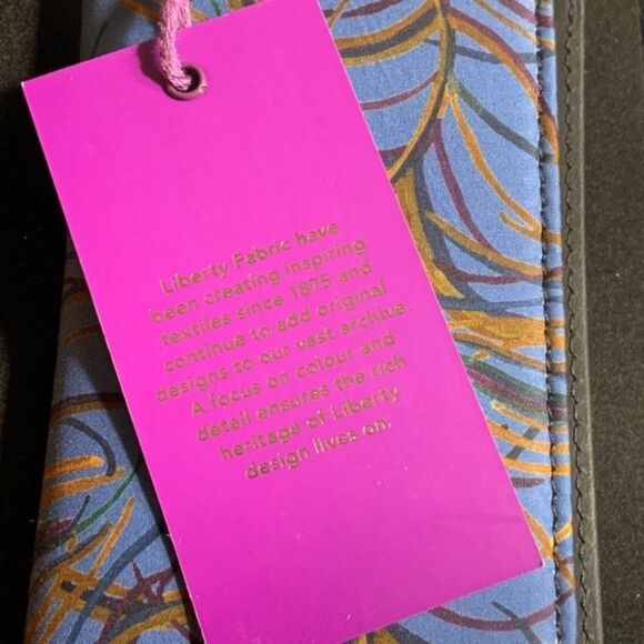 Gianni Feraud Cardholder & Socks Gift Set - Picture 6 of 9